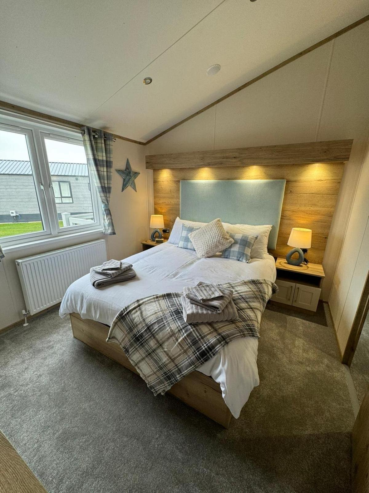 Golden Anchor - The Oakland Lodge - Coastal Caravan Breaks Chapel Saint Leonards Eksteriør billede