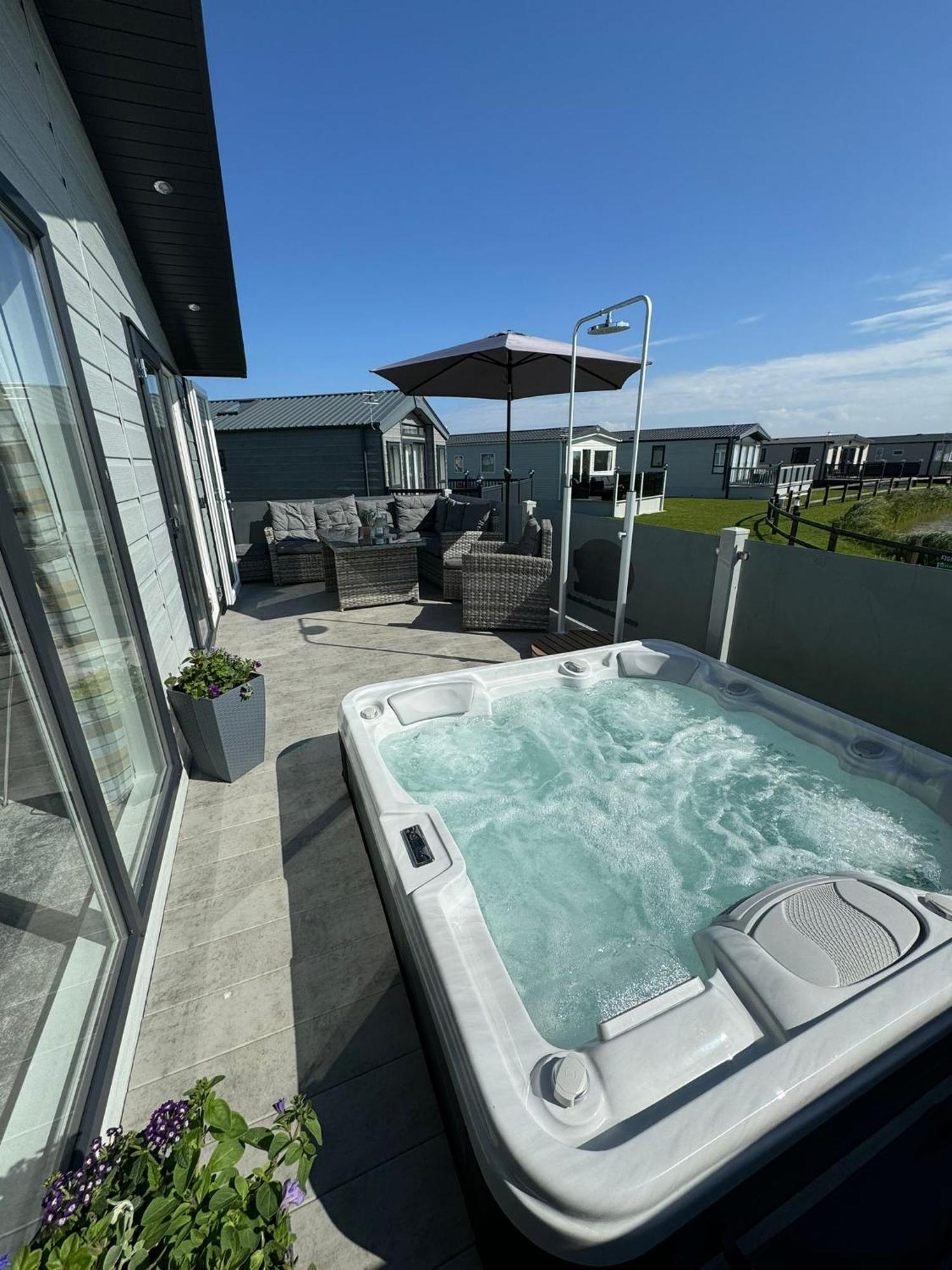 Golden Anchor - The Oakland Lodge - Coastal Caravan Breaks Chapel Saint Leonards Eksteriør billede